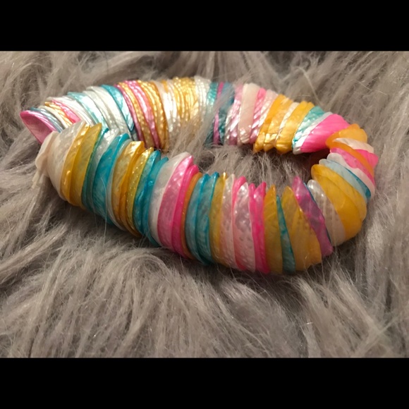 Handmade Shell Arm Candy 🐚 - Picture 3 of 3